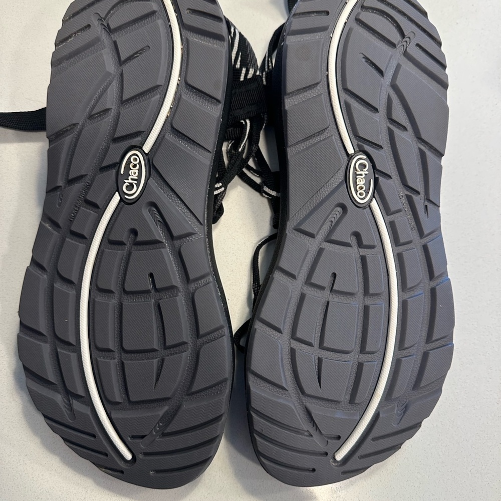 Chaco Black Dual Adjustable Sandals - lightly used - Picture 4 of 5
